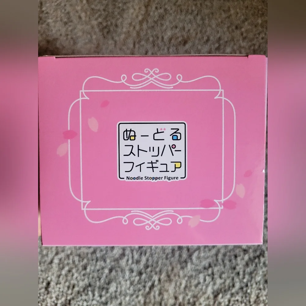 NIB Sakura Miku Figure with Cherry Blossom Theme - Picture 7 of 8